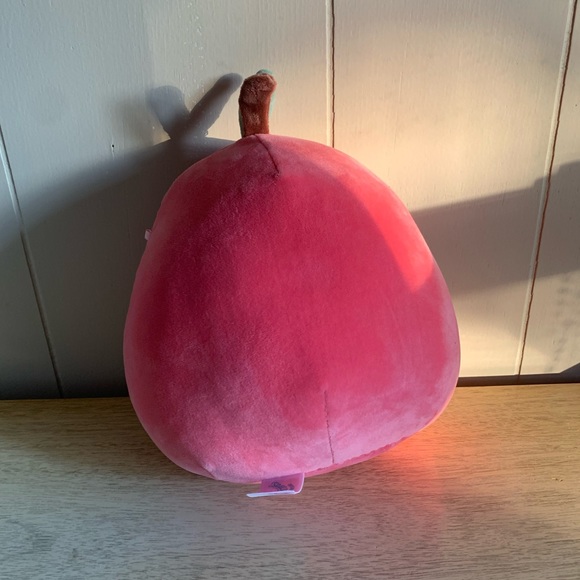 Squishmallows Cherry - Picture 2 of 4